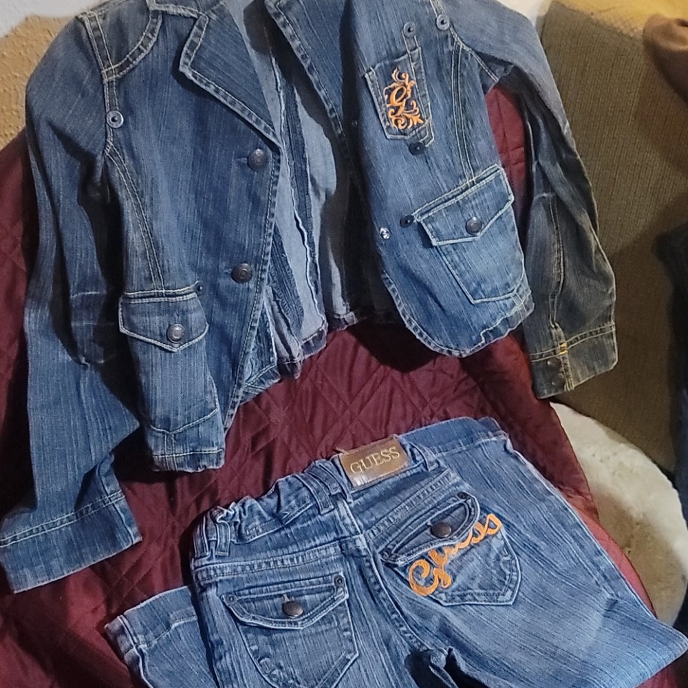 Guess jean outfit